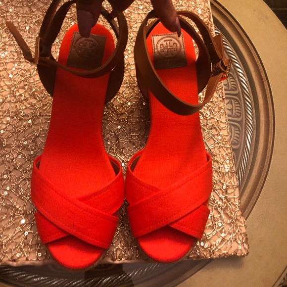 Tory Burch - Picture 2 of 8